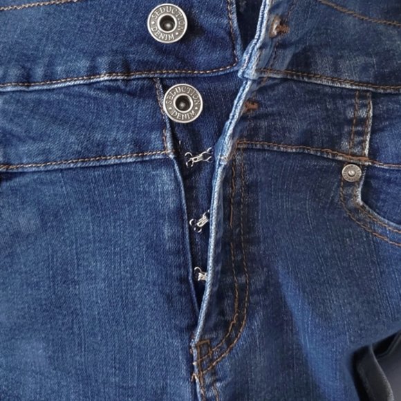 Retro High Rise Overall Shorts Adjustable straps - Picture 12 of 15